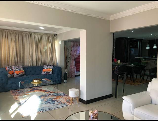 4 BEDROOM TOWNHOUSE FOR SALE IN RISIVILLE